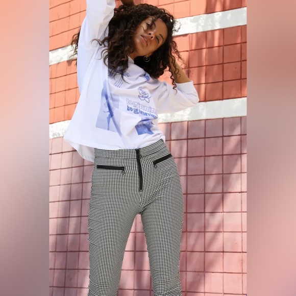 Urban Outfitters Susie High-Waisted Gingham Pants - Picture 2 of 7